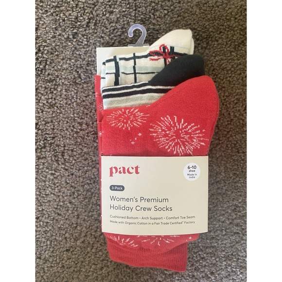 Pact Accessories - pact Women's Premium Holiday Crew Socks 3-Pack NWT